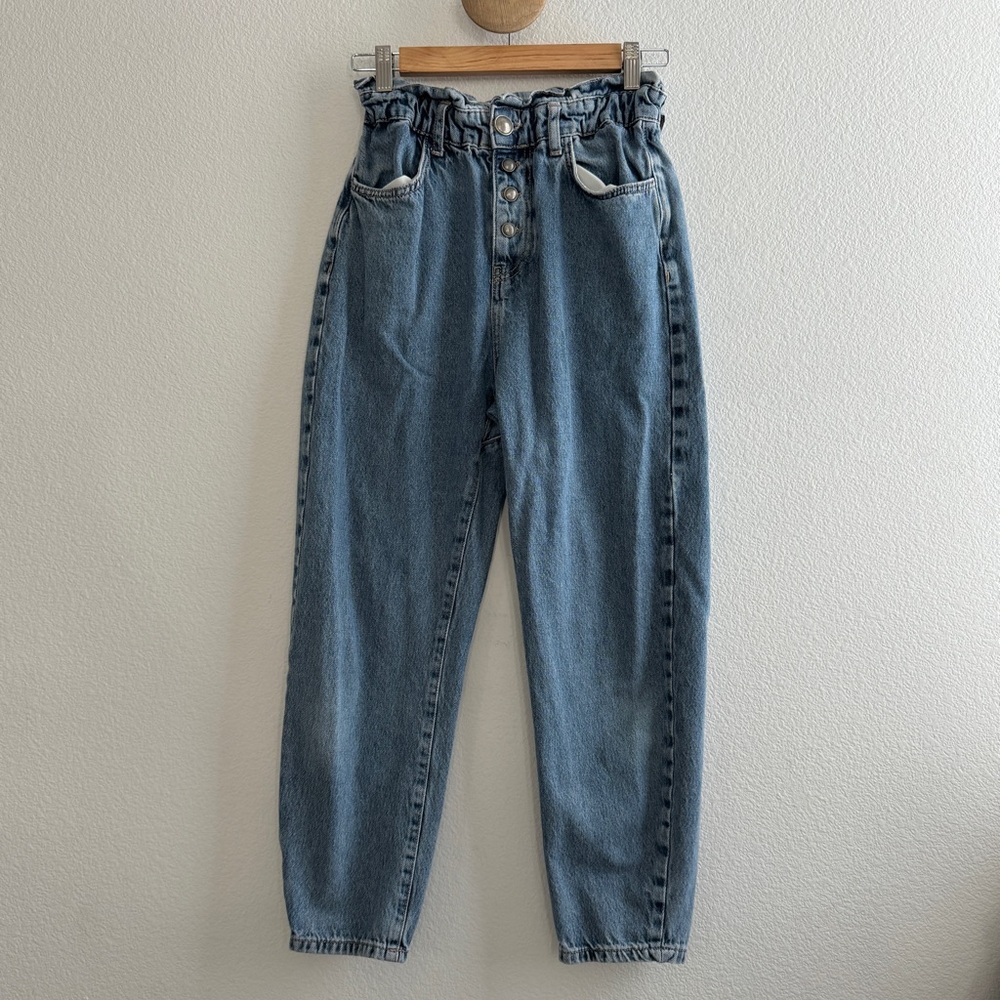 Zara Ruffle Waist Tapered Leg Cropped Jeans